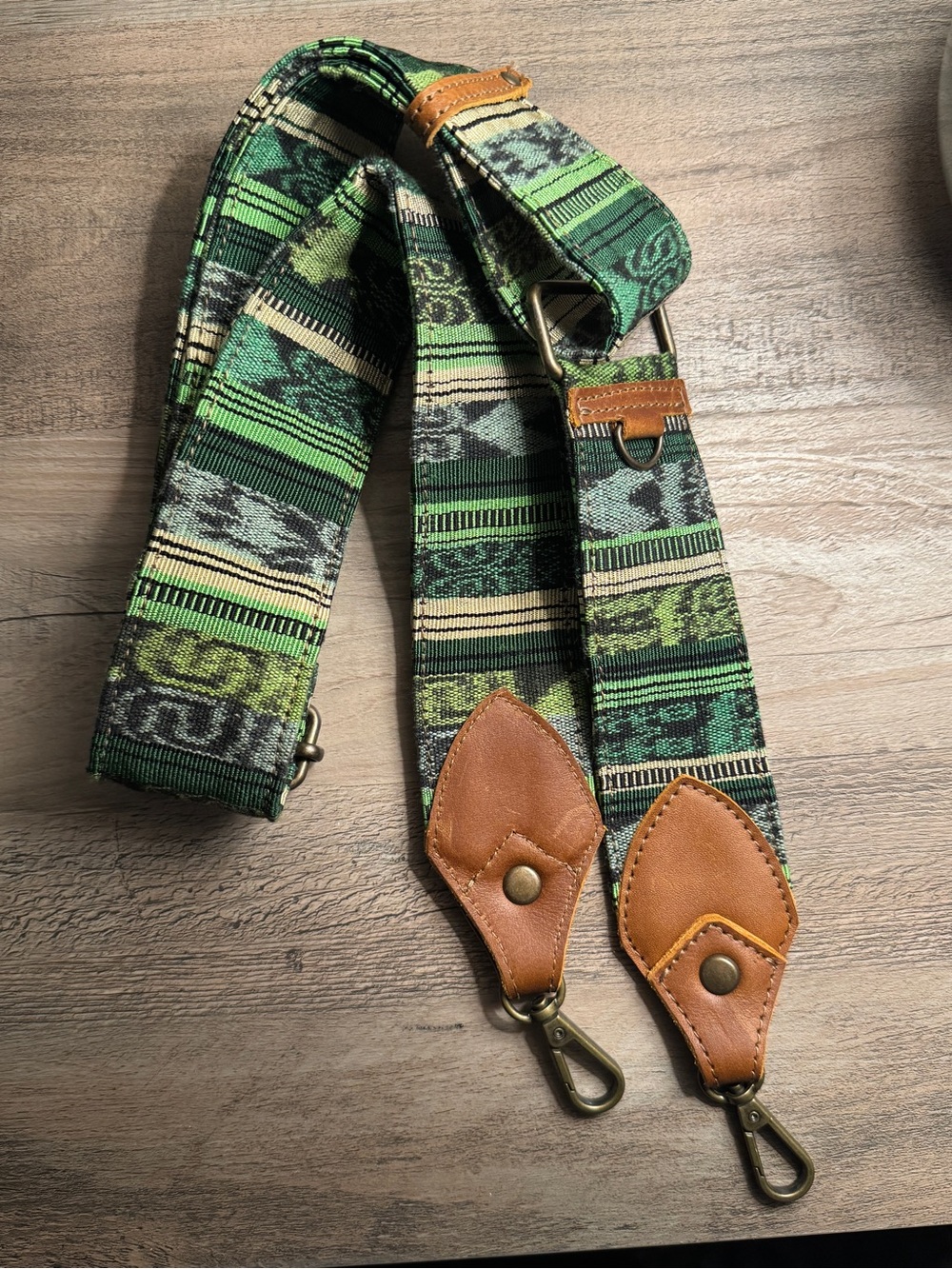Nena and co green Corte crossbody strap made in Guatemala